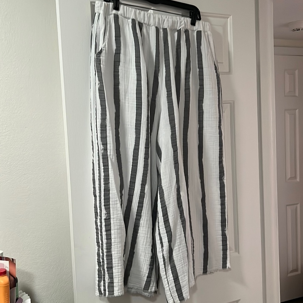 Mododoc Striped pants